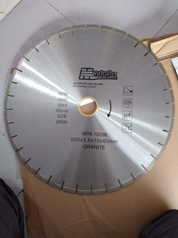 Marble Blade 18″
